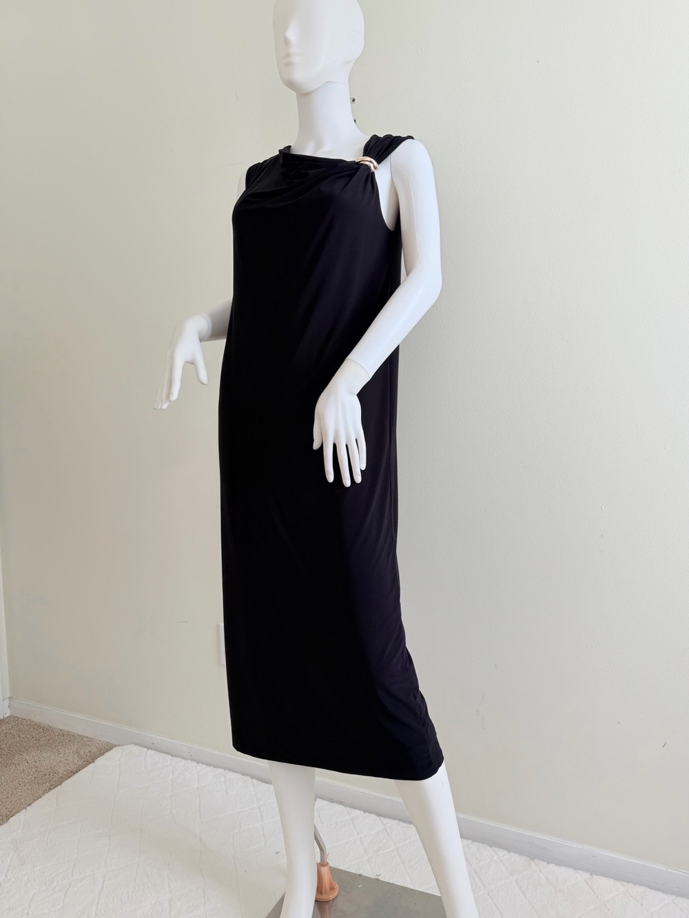 Green Envelope Black Sleeveless Midi Dress with Drape and Ring Detail